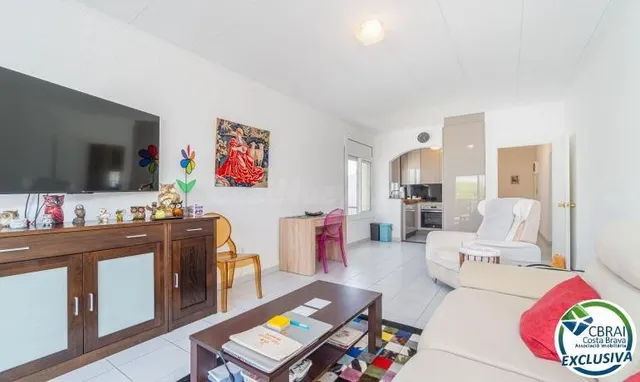 Magnífico apartamento con terraza y parking privado – Sector - foto 2