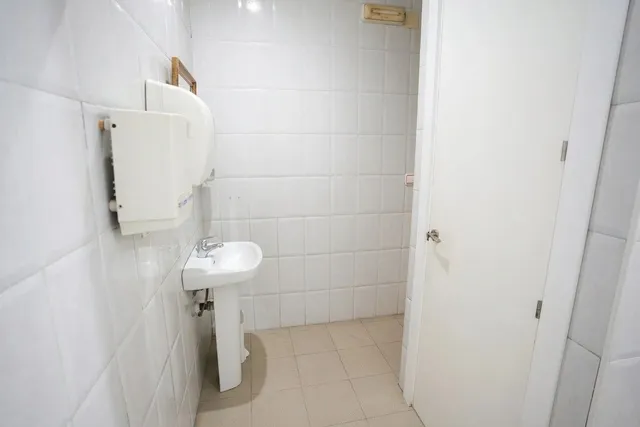 Local comercial de hostelería con gran terraza y salón de eventos en Guadiana. — 33
