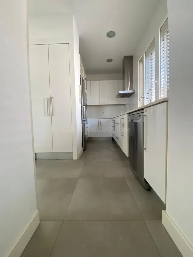Piso en venta en Ronda De Garay - foto 5