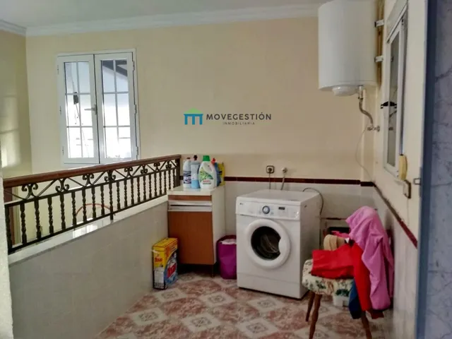 VENTA DE CASA CON LOCAL COMERCIAL — 6
