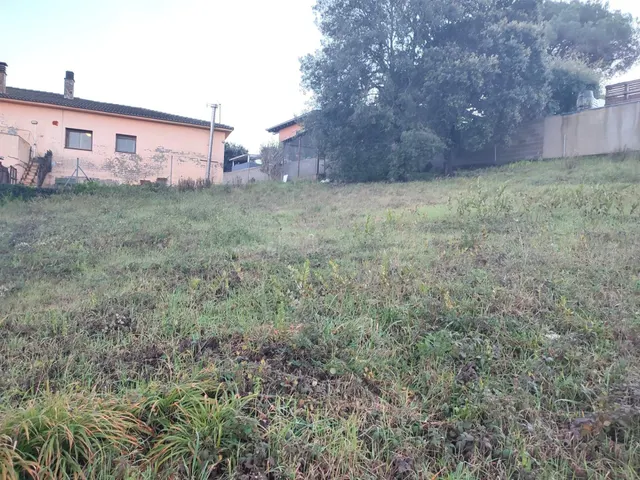 Parcel·la urbana de 903 m2 amb vistes panoràmiques a Llinars - foto 3
