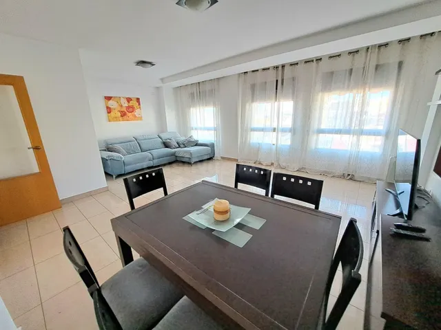 Se vende estupendo piso en la zona de Albuixarres en Alzira - foto 3