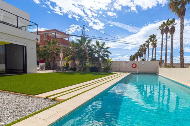 VILLA EN SAN FULGENCIO (ALICANTE) - foto 4