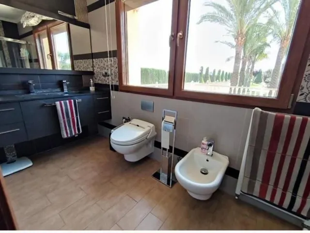 Casa 5 habitaciones 669m² en venta - Pedanías Oeste — 17