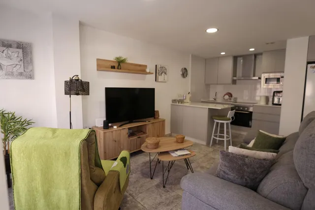 Apartamento recientemente reformado al lado del mar !!! — 22