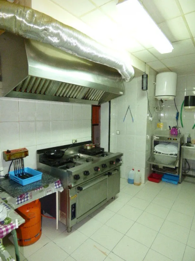 CAFETERIA DISCOTECA EN SAGRAJAS TOTALMENTE ACONDICIONADA DE 300MTRS — 4