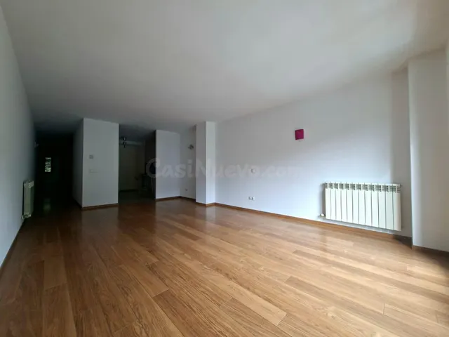 Piso luminoso con encanto y vistas a la montaña — 3