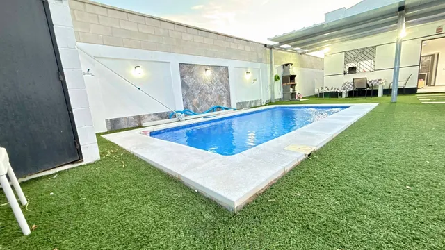 ESPECTACULAR VIVIENDA RUSTICA CON PISCINA Y PLACAS SOLARES E - foto 5