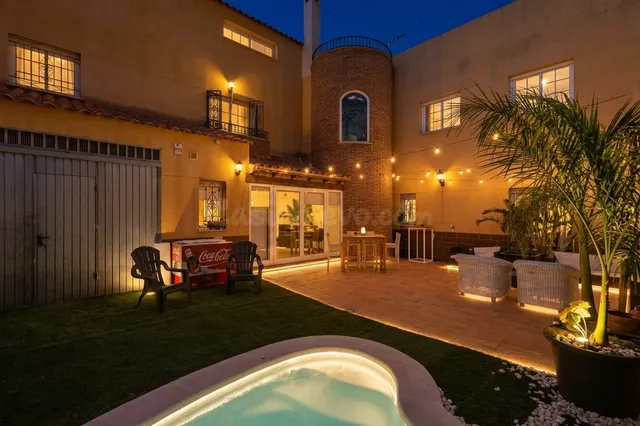 Espectacular casa con piscina a 15 minutos de la playa - foto 2