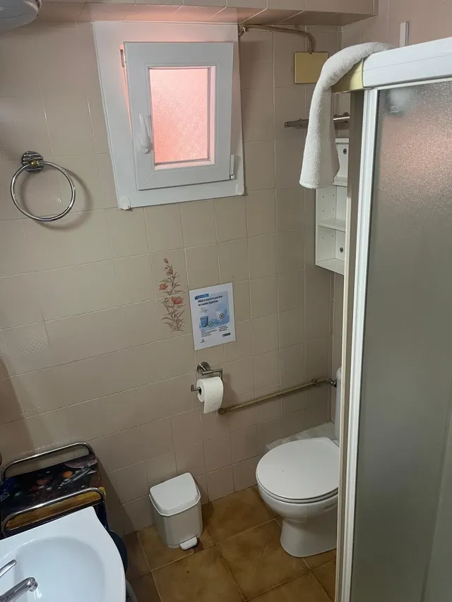 APARTAMENTO EN PRIMERA LÍNEA DE PLAYA EN BENIDORM CON TERRAZA Y PARKING — 13