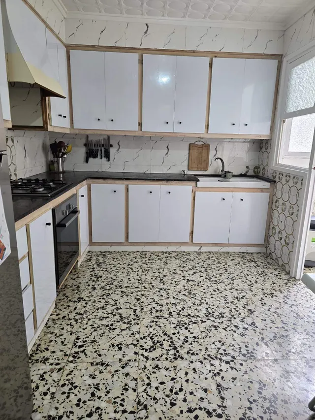 AMPLIO PISO EN  ZONA PLAZA MADRID — 23