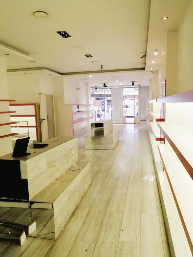 Magnífico Local Comercial en Rúa Progreso (Ourense) — 17