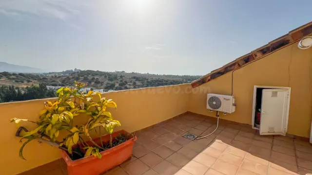 Ático dúplex de 3 dormitorios en Bel Air, Estepona — 19