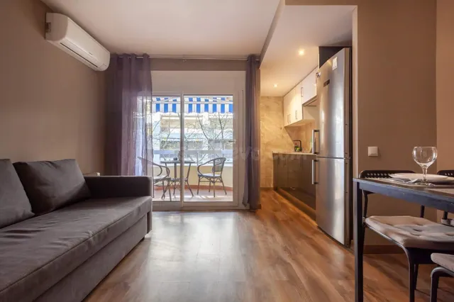 Estudio segunda línea playa Levante con LICENCIA HUTT-012384 - foto 4