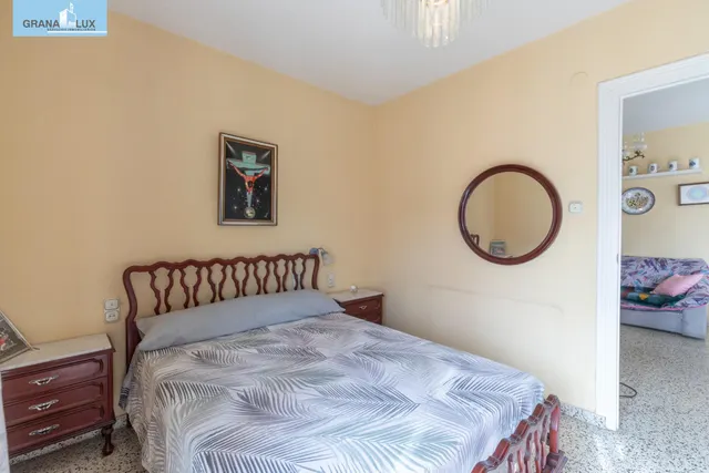 Piso 3 habitaciones en Calle Santa Margarita, junto Cmno. Bajo de Huétor — 9