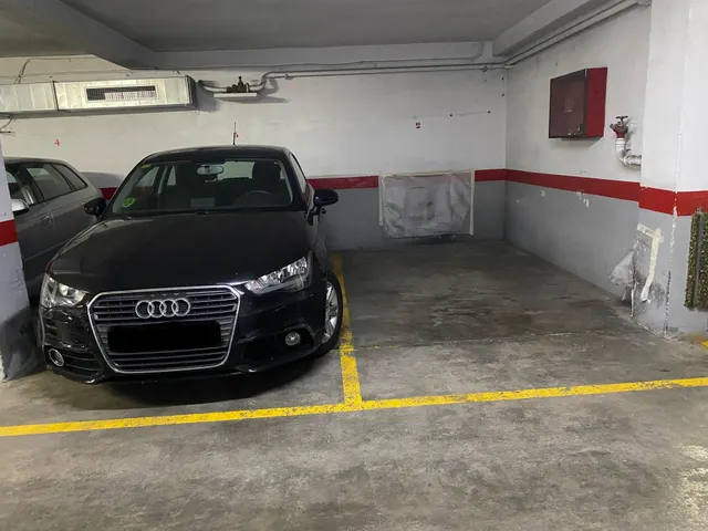 Plaza de parking en Les corts — 3