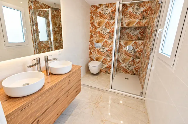 Se vende atico 5 habitaciones  totalmente reformado con vistas al mar  en pleno centro d Benidorm — 29
