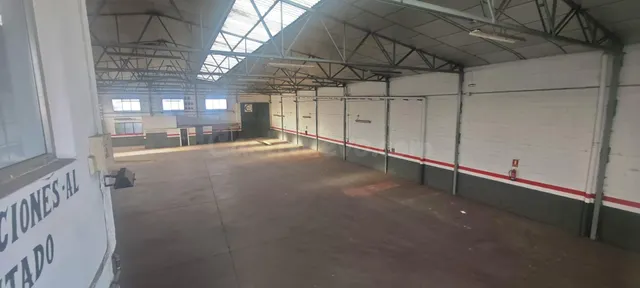 Nave industrial 1000m² en venta - Estación - San Antonio - foto 3