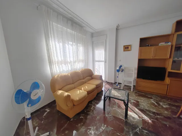 SE ALQUILA HABITACIÓN EN MILLÁN DE PRIEGO. — 3