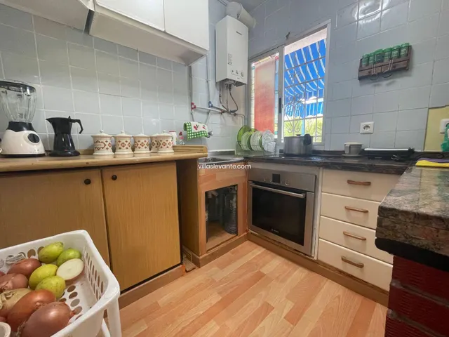 CASA CON TERRENO BENIDORM — 10