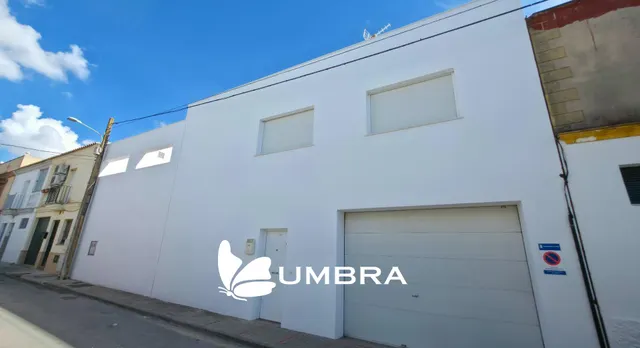Casa unifamiliar con piscina privada, garaje y 3 dormitorios | la milagrosa, jerez — 46