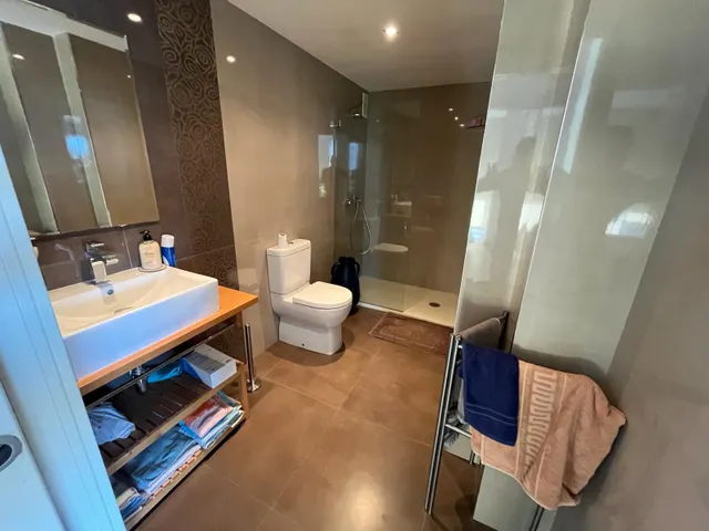 Se vende impresionante Atico de 2 dormitorios con vistas al mar con garaje y trastero — 4