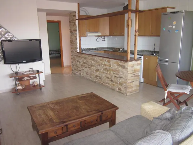 Apartamento a 50 mts de La Playa Cala Crancs 2 habitaciones  - foto 3