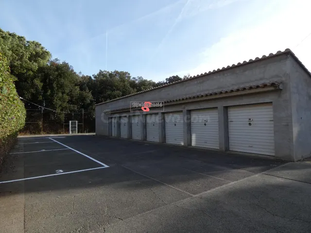 CALONGE: Alquiler PARKIGNS. REMOLQUES, BARCOS, AUTOCARAVANAS