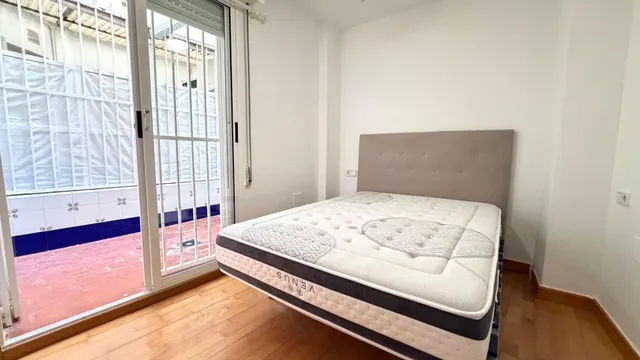 APARTAMENTO JUNTO A LA PLAZA CIRCULAR — 22
