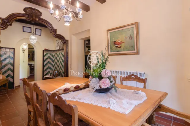 Masía céntrica en venta en Orrius, con negocio en funcionamiento (hostelería) — 14