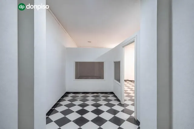 Local comercial 106m² en venta - Centro — 12