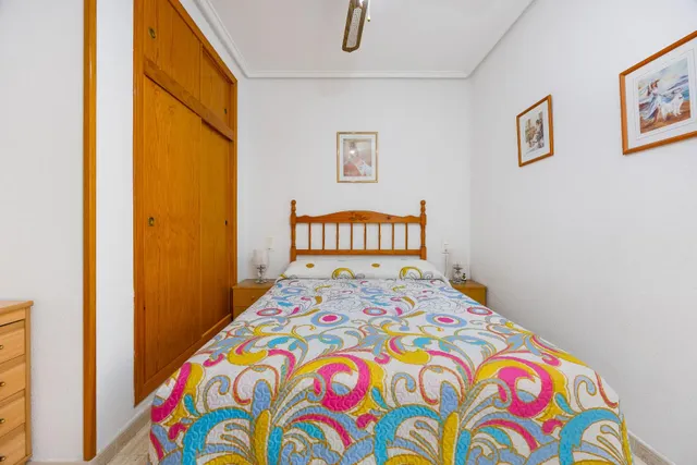 APARTAMENTO DE 2 DORMITORIOS 1 BAÑO EN PLAYA DEL ACEQUION EN TORREVIEJA — 15