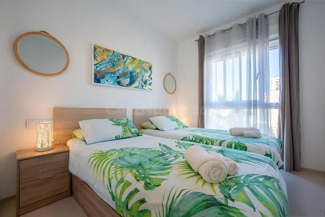Apartamento 2 hab, 2 baños y solarium — 17