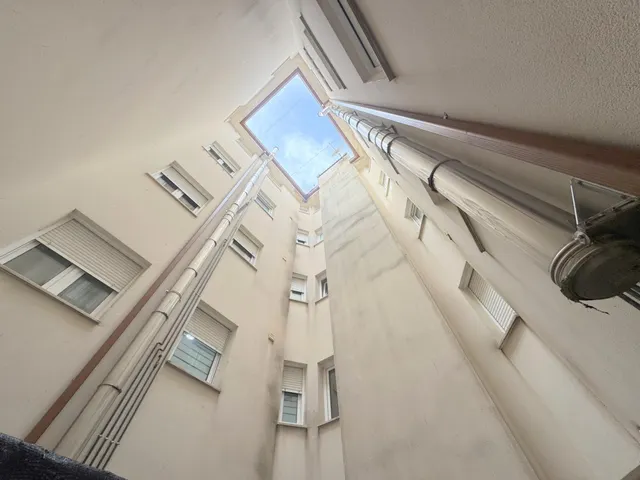 Piso en planta baja de primera transmisión, luminoso y con 3 habitaciones — 31