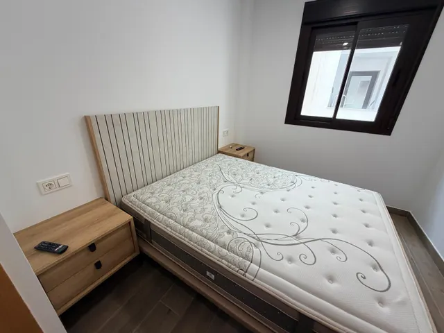 ¡Abre la puerta a tu nuevo hogar! Amplia terraza, garaje y totalmente amueblado — 12