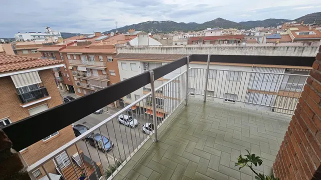 ÁTICO A LA VENTA EN EL CENTRO DE PINEDA DE MAR Y PISCINA COMUNITARIA — 18
