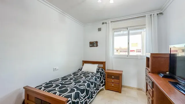 ÁTICO CON SOLÁRIUM EN AVDA. IMPERIO ARGENTINA. MÁLAGA — 19