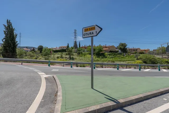 Magnífico solar de 1.002 m2 destinado a chalets individuales - foto 4