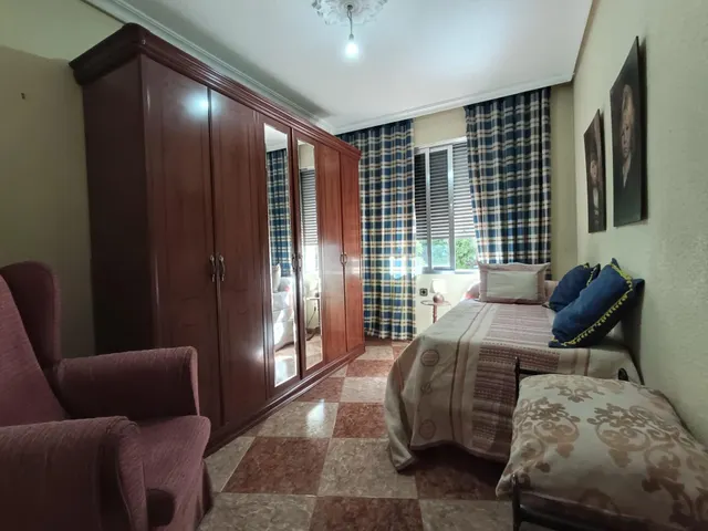Gran vivienda con 5 dormitorios junto avenida Barcelona!! — 14