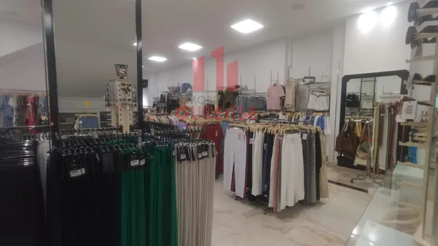 SE VENDE O ALQUILA LOCAL TOTALMENTE ACONDICIONADO CERCA DEL POSÍO — 7