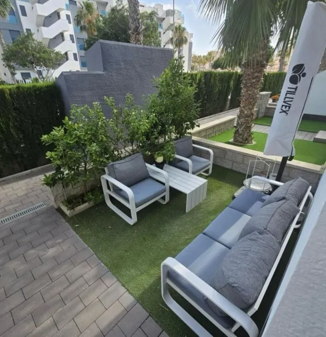 Apartamento 2 habitaciones 84m² en venta - Urbanizaciones — 18