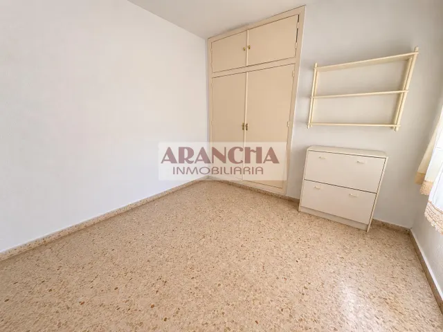 PISO EN VENTA DE TRES habitaciones EN CHIPIONA — 10