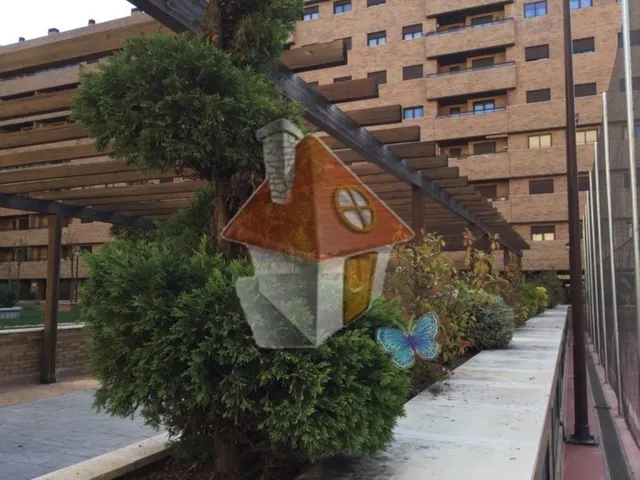 VENTA DE PLAZA DE GARAJE EN GRECO 8 — 11