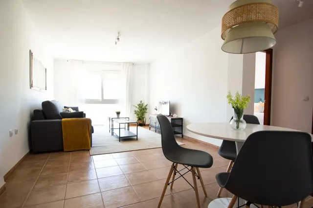 VIVIENDA TOTALMENTE AMUEBLADA CON PATIO INTERIOR — 11