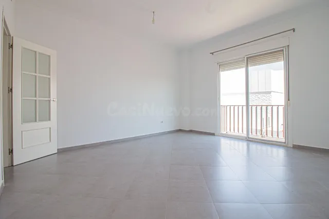 Dúplex exclusivo con terraza de 70 m2 en el centro de Tomare - foto 3