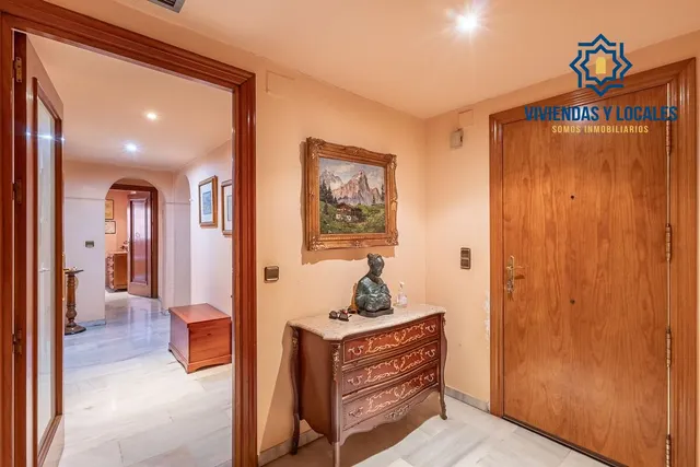 EXCLUSIVO PISO CON JARDÍN PRIVATIVO EN UNA DE LAS MEJORES URBANIZACIONES DE GRANADA — 39