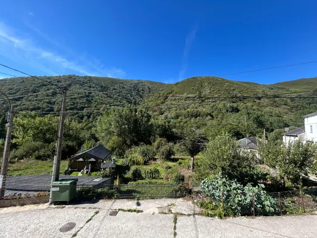 Encantadora Casa de Piedra en Villafranca del Bierzo por solo €65,000 — 26