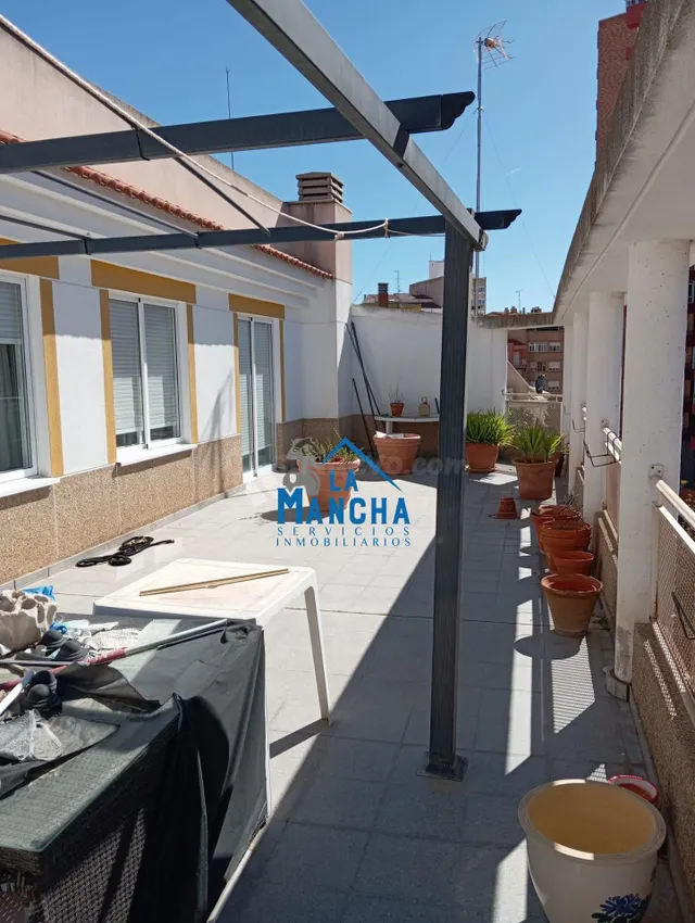 *450.000€* INMOBILIARIA LA MANCHA VENDE ATICO-DUPLEX EN PLEN - foto 2