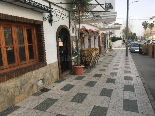 Local comercial 245m² en venta - Chaparil - foto 3