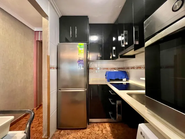APARTAMENTO DE 3 habitaciones, TODO EXTERIOR, RODEADO DE TODOS LOS SERVICIOS A TAN SOLO 450mts DEL MAR — 21